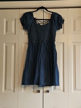 easel Indigo Blue Smocked Puff-Sleeve Casual Dress